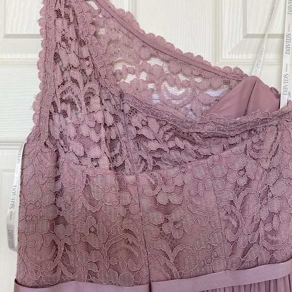 Formal dress - Picture 3 of 4